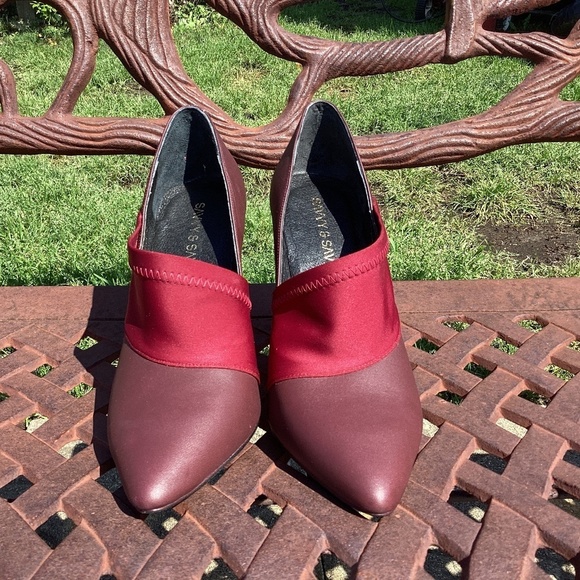 Savvy & Savvy Mexico Leather TriColored Pointed Toe Pumps/Heels - Picture 5 of 8